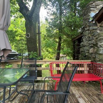 North Frontenac Lodge - Hotels Near Me - Ompah, Ontario