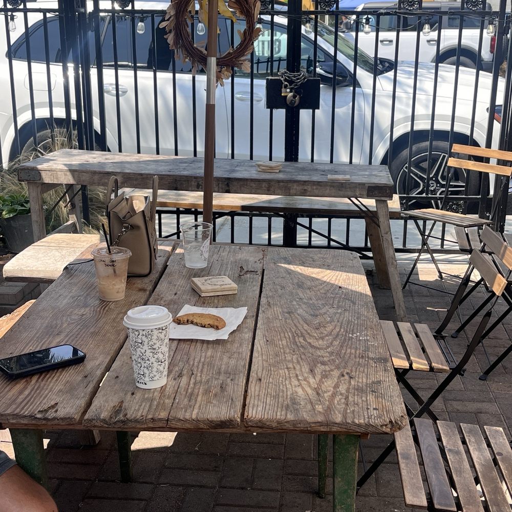 Grange Garden Outdoor - Coffee & Tea Near Me - Solana Beach, California Grange Garden Outdoor - Coffee & Tea Near Me - Solana Beach, California