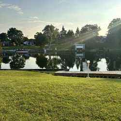Fleetwood Inn & Suites - The river walk.