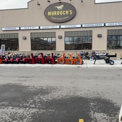 Murdoch's Ranch & Home Supply - Store Front