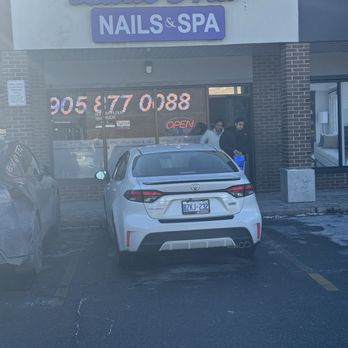 Lilac Hill Nails & Spa - Storefront - Nail Salons Near Me - Halton Hills, Ontario Lilac Hill Nails & Spa - Storefront - Nail Salons Near Me - Halton Hills, Ontario