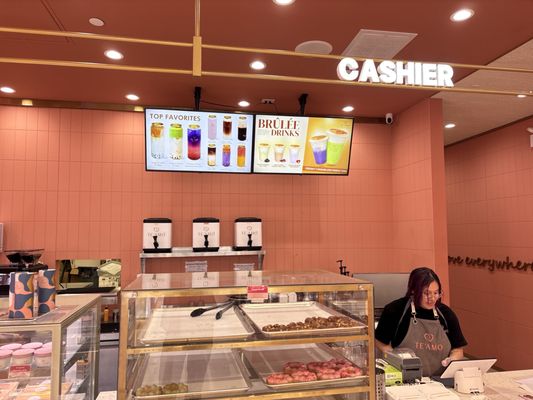 TE'AMO Boba Bar & Pom-Pom Art - Algonquin by null