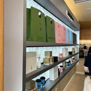 Molly Tea - Wall of non-drink items (scented) - Bubble Tea Near Me - Sunnyvale, California Molly Tea - Wall of non-drink items (scented) - Bubble Tea Near Me - Sunnyvale, California