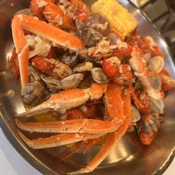 Cajun Crackin - Garlic Butter Boil