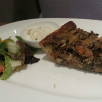 Schokodeern - Saisonale Gemüse-Quiche mit Kräuterdip - Chocolatiers & Shops Near Me - Kiel, SH