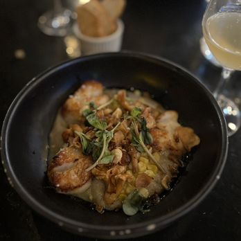 Chez Victoire - Scallops - French Near Me - Montreal, Quebec