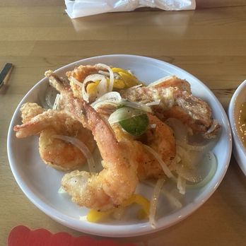 Binge Vietnamese Fusion - Salt and Salt & Pepper Shrimp ("Bussin") - Vietnamese Near Me - Stockton, California Binge Vietnamese Fusion - Salt and Salt & Pepper Shrimp ("Bussin") - Vietnamese Near Me - Stockton, California