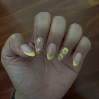 Piggy Nails - Nail Salons Near Me - Canoga Park, California Piggy Nails - Nail Salons Near Me - Canoga Park, California