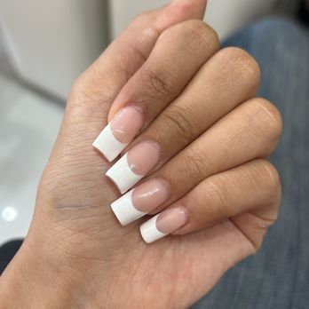 Me Time Nail Lounge - Nail Salons Near Me - Redondo Beach, California