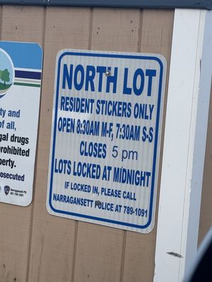 Narragansett Town Beach by null