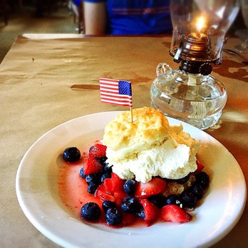 The Common Man Restaurant - Blueberry and Strawberry Shortcake - American Near Me - Lincoln, New Hampshire The Common Man Restaurant - Blueberry and Strawberry Shortcake - American Near Me - Lincoln, New Hampshire