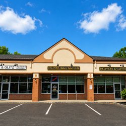 Celina's Mulberry Market & Grille