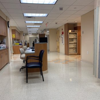 Advanced Endoscopy Center - Nurses station/recovery room. - Medical Centers Near Me - Bronx, New York Advanced Endoscopy Center - Nurses station/recovery room. - Medical Centers Near Me - Bronx, New York