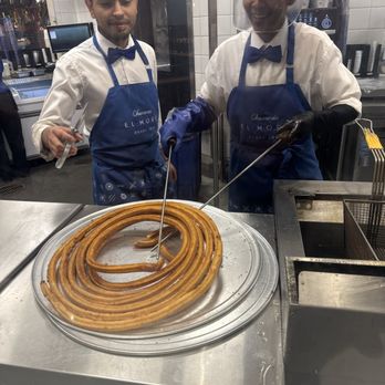 El Moro Churrería - Fresh churro! - Desserts Near Me - Costa Mesa, California