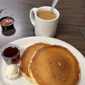BG's Cafe - Delicious Buttermilk Pancakes - Breakfast & Brunch Near Me - Oxnard, California