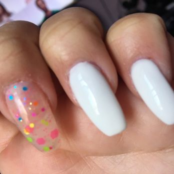 Pro Nails Design - Some cuts on my middle and pinky finger - Nail Salons Near Me - San Jose, California