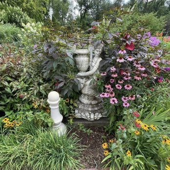 Defries Garden - DeFries Gardens - Botanical Gardens Near Me - New Paris, Indiana