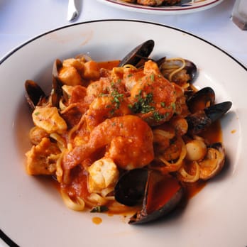 Cafe Santorini - Italian Near Me - Pasadena, California