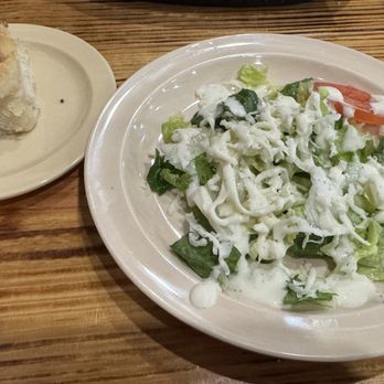 Roma Italian Restaurant - Side salad with bread - Italian Near Me - Broken Bow, Oklahoma Roma Italian Restaurant - Side salad with bread - Italian Near Me - Broken Bow, Oklahoma