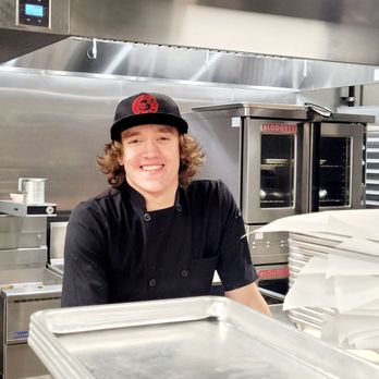 J's Var-B-Q - David L. (Team member) - Barbeque Near Me - Albuquerque, New Mexico