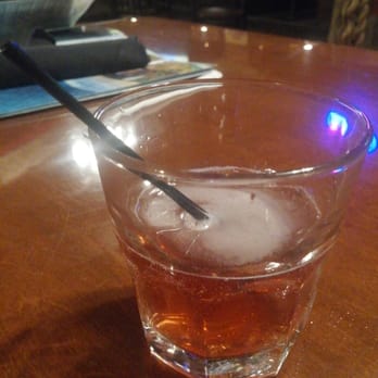 Ballyhoo Grill - How my Washington Apple was served to me. Cmon man! - Seafood Near Me - Gainesville, Florida