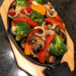Lu's Lounge and Restaurant