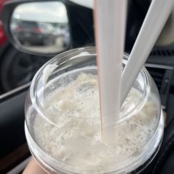 Sinh To Mang Cau Dam (Smashed Soursop Smoothie)... So Delicious!