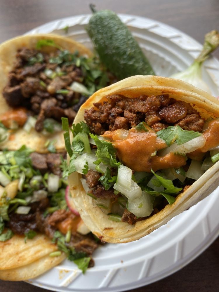 Food from Taqueria el Cabrito