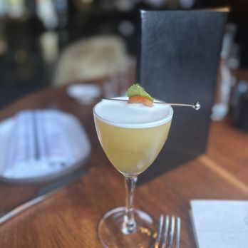 Bar Moro - Rye cocktail - Spanish Near Me - Clayton, Missouri Bar Moro - Rye cocktail - Spanish Near Me - Clayton, Missouri