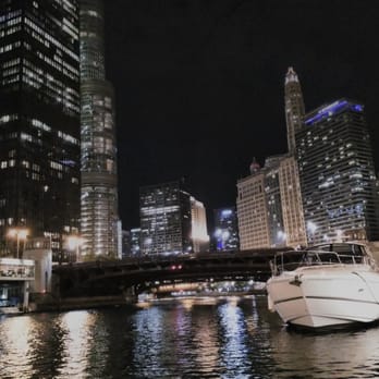 Chicago Riverwalk - Landmarks & Historical Buildings Near Me - Chicago, Illinois