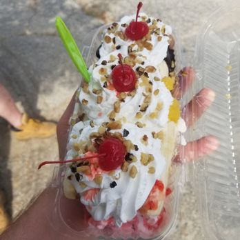 Mack's Apples - Banana split. Vanilla, strawberry, chocolate ice creams. Strawberry, pineapple, hot fudge topped. - Fruits & Veggies Near Me - Londonderry, New Hampshire