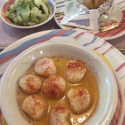 Broiled Scallops w/ Mixed Veggies and a Baked Potato