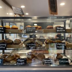 Pound Hill Creamery & Cafe