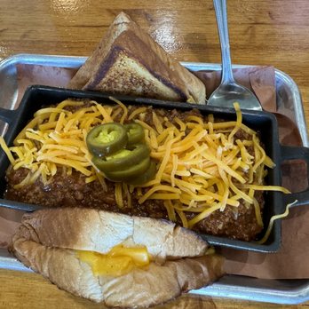 Single Tree BBQ - Food Trucks Near Me - Murfreesboro, Tennessee
