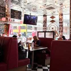 Infamous Diner - Inside