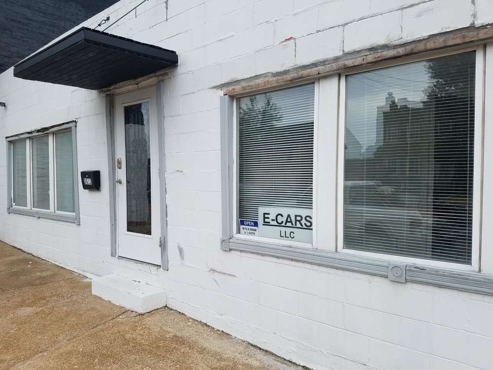 E CARS 40 Photos 3633 S Broadway, St. Louis, Missouri Used Car