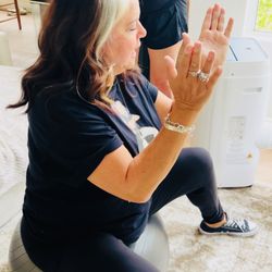 Salt and Peppa Doulas - Salt explaining how to use the birthing ball.