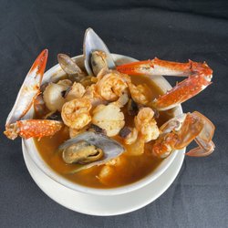 El Molcajete authentic Mexican cuisine - Seafood soup 7 mares