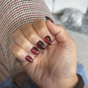 Polish Me Nail Lounge - Vampire Cat Eye nails - Nail Salons Near Me - Nixa, Missouri Polish Me Nail Lounge - Vampire Cat Eye nails - Nail Salons Near Me - Nixa, Missouri