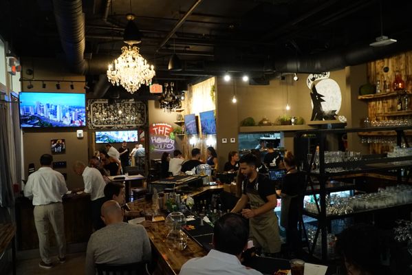 HOWLING WOLF BAR & EATERY - Updated December 2024 - 54 Photos & 29