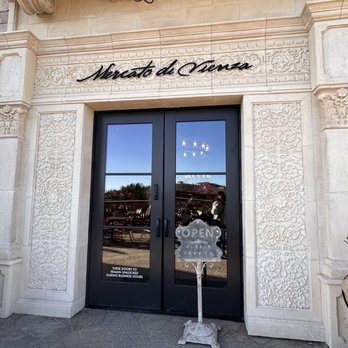 Mercato di Vienza - Entrance of the market. Elegant. - Delis Near Me - Temecula, California