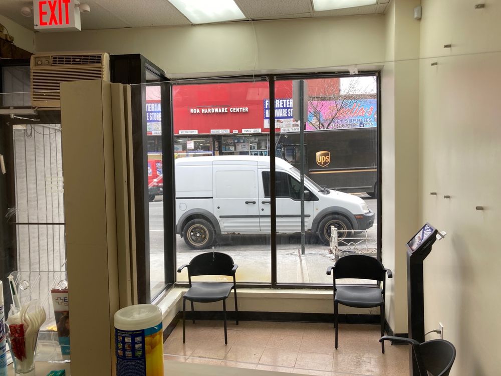 METRO URGICARE Updated September 2024 593 E Tremont Ave, Bronx, New