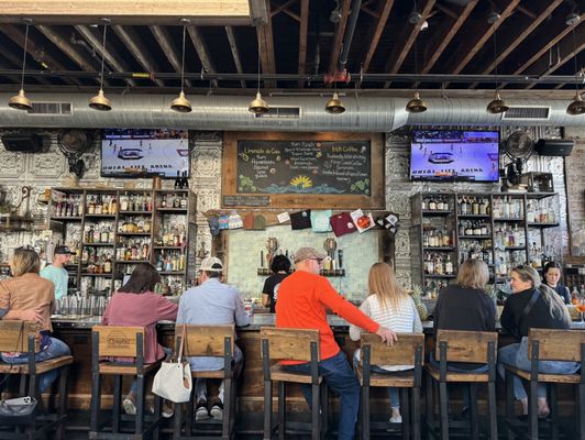 Coastal Kitchen & Daiquiri Bar by null