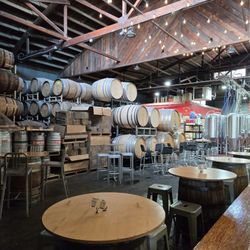 E9 Brewing - Inside