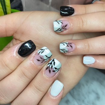 Amy Nails - Nail Salons Near Me - Williamsburg, Virginia