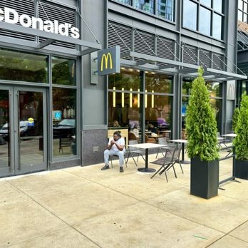 McDonald’s - Burgers Near Me - Chicago, Illinois