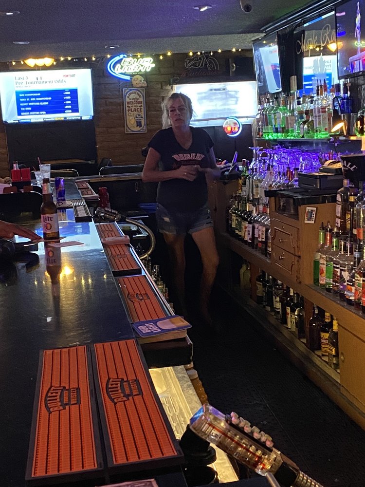 MAPLE ROOM LOUNGE Updated September 2024 26 Photos & 45 Reviews