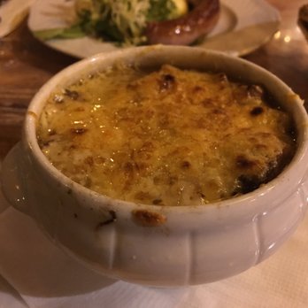 Le Pavé - French onion soup - French Near Me - Paris, 75 Le Pavé - French onion soup - French Near Me - Paris, 75