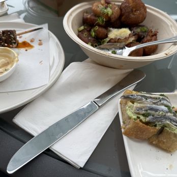 Black Ankle Vineyards - Char-Siu Skewer, Roasted Potatoes, The Amalfi Toast - Wineries Near Me - Mount Airy, Maryland Black Ankle Vineyards - Char-Siu Skewer, Roasted Potatoes, The Amalfi Toast - Wineries Near Me - Mount Airy, Maryland