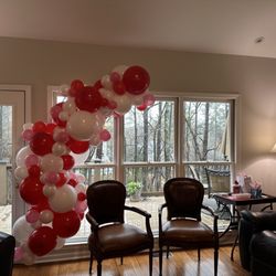 Balloon arch